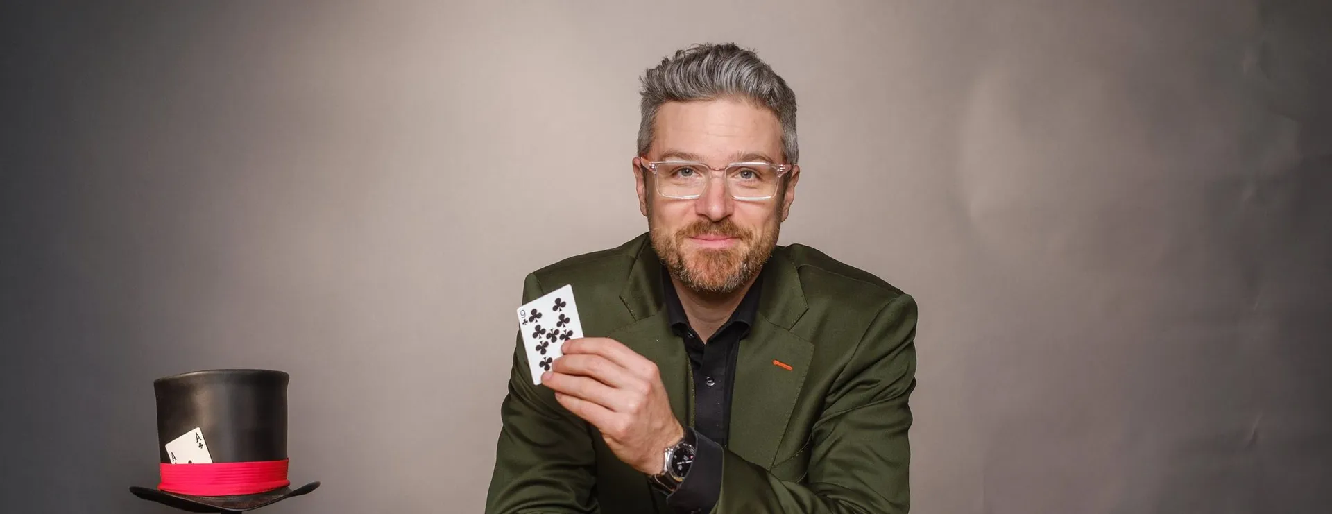 Andre Desery Tischzaubershow