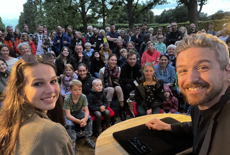 Blick ins Publikum nach bei der Show